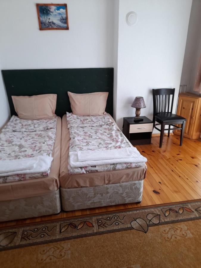 Yana Guest House Dobriniszte Zewnętrze zdjęcie