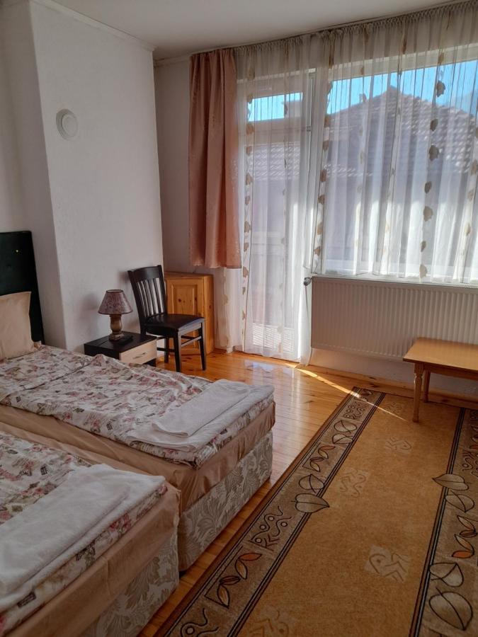 Yana Guest House Dobriniszte Zewnętrze zdjęcie